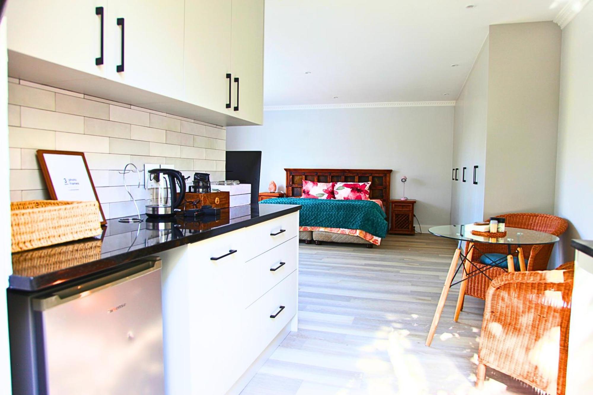 The Oak * Cape Town